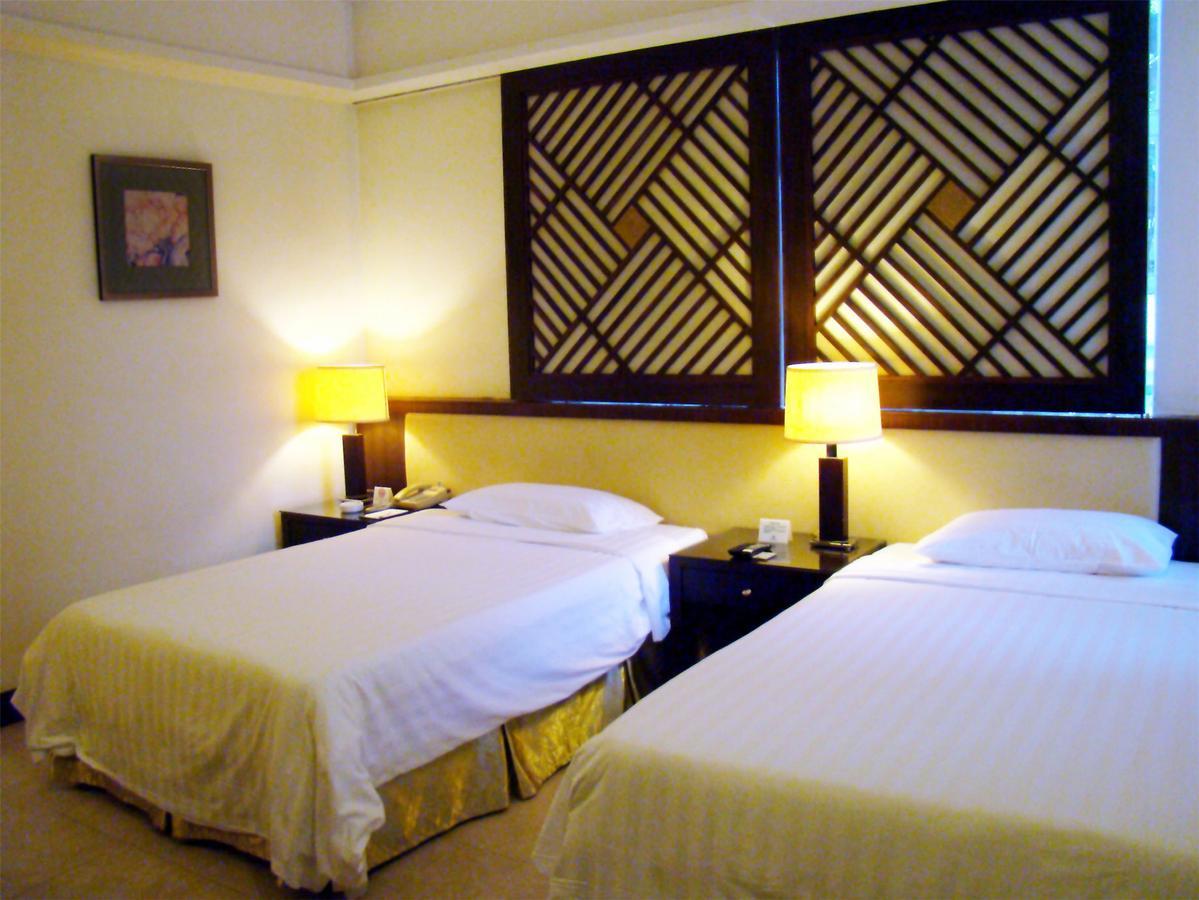 Clifford Golden Lake Hotel Фошань Екстер'єр фото